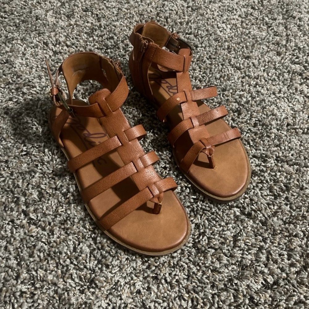 Sandals brown size 6